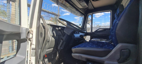 Imagem 8 de 11 de Iveco Tector 170e22