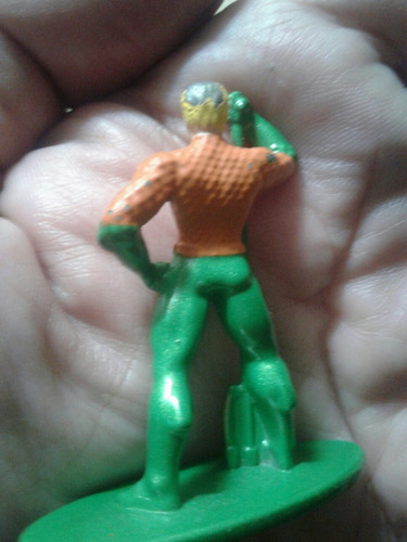 Figura De Metal Dc Aquaman /5 Cm