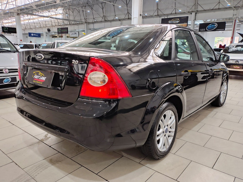 Ford Focus 2.0 GLX SEDAN 16V FLEX 4P MANUAL
