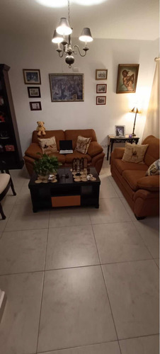 En Venta Casa Muy Amplia En El Refugio