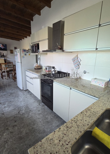 Casa En Venta 3 Ambientes + 2 Deptos - Camet Norte