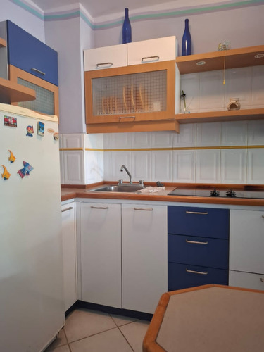 Se Vende Apartamento En Conj. Residencial Puerto Limon Tucacas Edo. Falcon. L.m