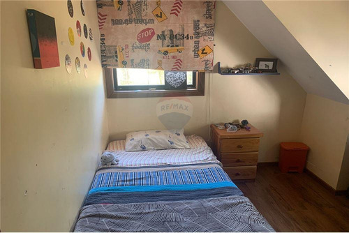 Imagen 5 de 22 de Casa De 2 Pisos Con Parcela Y Piscina En Pucon