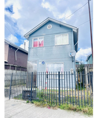 Se Vende Casa De 3d/1b En Avenida Los Notros