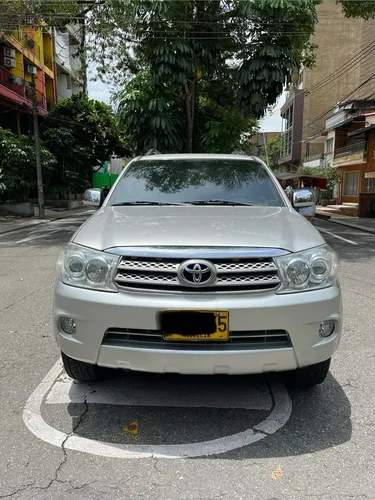 Toyota Fortuner 2.7l 4x4