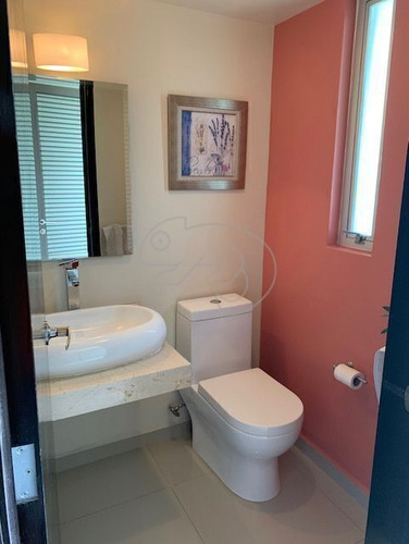 Imagen 12 de 30 de Casa En Venta En Satélite. Con Amplios Espacios.