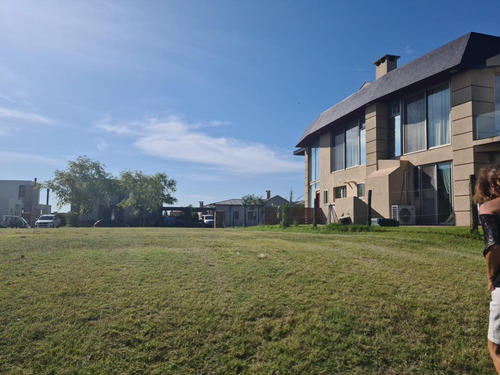 Imagen 9 de 24 de Venta Terreno Barrio Cerrado San Benito Complejo Villanueva