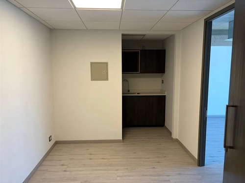 30 Y 40 M2 - Ñuñoa - Oficina En Arriendo Inmediato