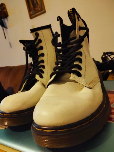 Dr martens flores usadas cheap