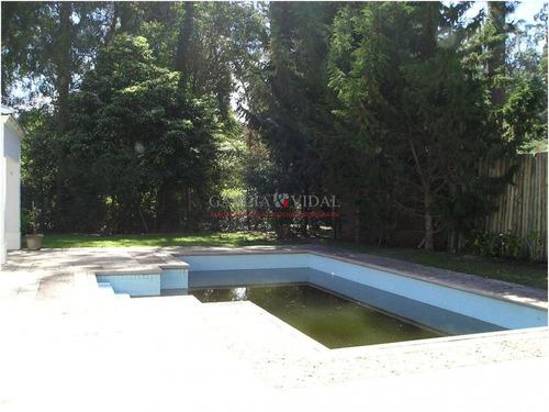 Venta De Casa 3 Dormitorios En Rincón Del Indio, Punta Del Este- Ref: 2373