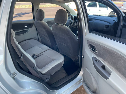 Imagem 5 de 11 de Chevrolet Spin Ltz 1.8