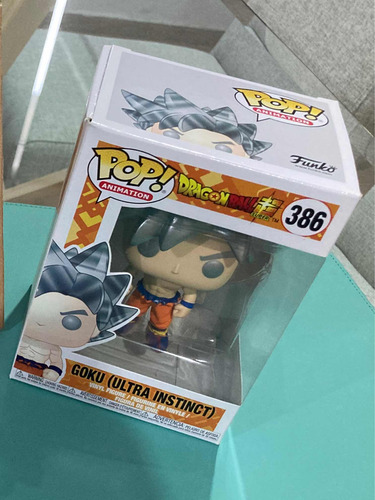 Funko Pop Dragon Ball Super Goku 386 Ultra Instinto (Usado)