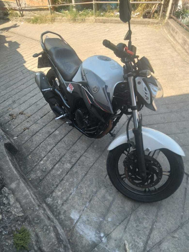 Imagem 5 de 7 de Yamanha Fazer 250