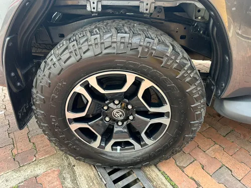 Toyota Hilux Srx 2.8 4x4 Diesel Mod 2023 Con Blindaje 2plus