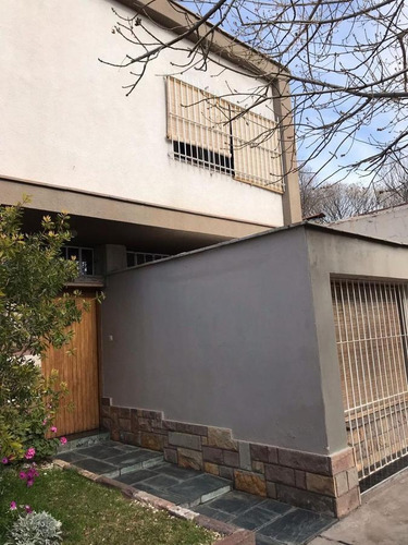 Imagen 2 de 28 de Casa En Venta Sobre Av. Ballofet- San Rafael