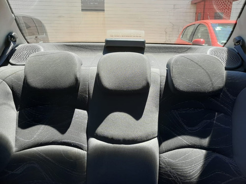 Fiat Siena Attractive 2016 Rojo Pdg Ve