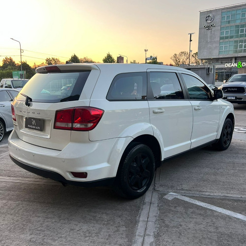 Imagen 7 de 19 de Dodge Journey 2.4 Se 170cv Atx