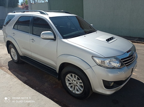 Imagem 5 de 7 de Toyota Sw4 2014 3.0 Srv 7l 4x4 Aut. 5p