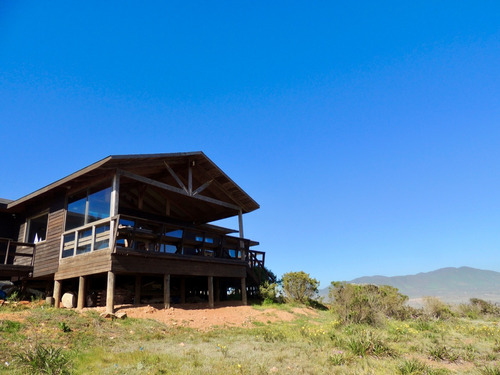 Gran Casa Con Amplia Vista Al Mar