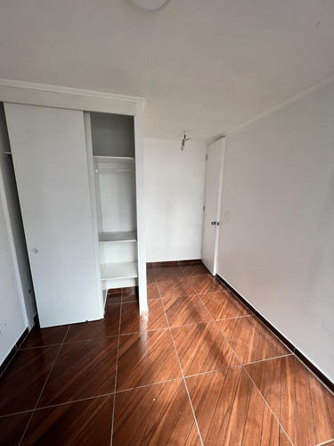 Arrienda Depto. 2 Dorm. 2 Baños, Estacionamiento, Bodega.