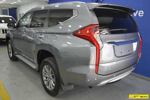 Mitsubishi Montero .