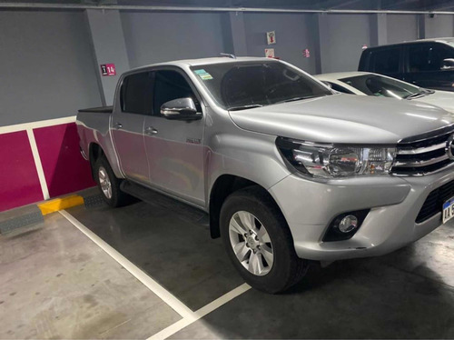Toyota Hilux 2.8 Cd Srv 177cv 4x2 2016