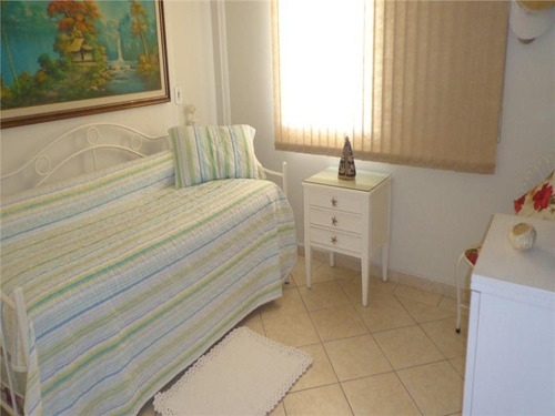 Imagem 5 de 14 de Guarujá Pitangueiras - Calçadão - Reformado - Três Dormitórios (suíte) - Uma Vaga De Garagem - Ap1116 - 34708005