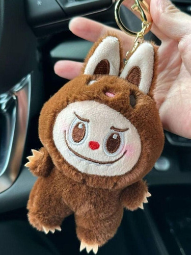 Llavero Labubu De Peluche Unico Con Pijamita De Animales Color Café