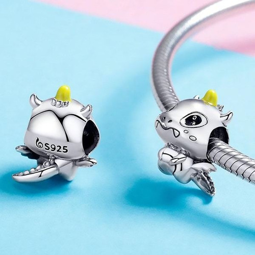 Imagen 3 de 3 de Charm Mi Tierno Dragón