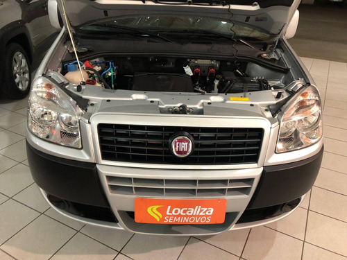 Imagem 3 de 8 de Fiat Doblò 1.8 Mpi Essence 7l 16v Flex 4p Manual