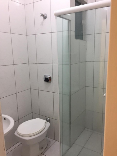 Imagem 3 de 14 de Duas Casas Geminadas Á Venda