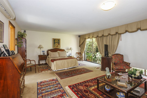 Casa En Venta De 5 Dorm., Los Dominicos, Plaza Las Condesas
