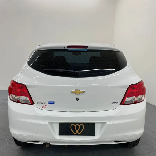 Imagem 3 de 7 de Chevrolet Onix Hatch Joy 1.0 8v Flex 5p Mec. 2017/2018