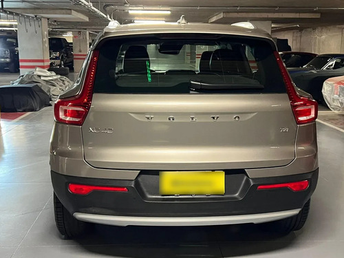 Volvo Xc40 2.0 B4 Plus At 4x4 2022