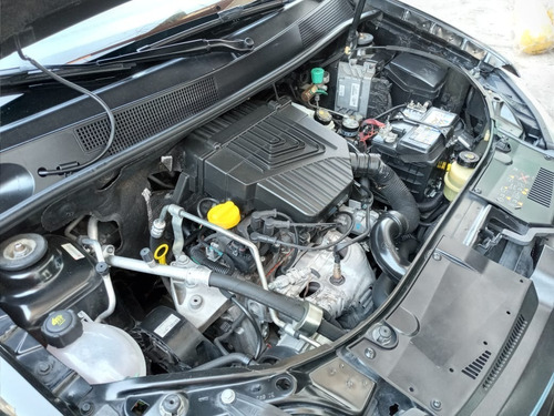 Renault Logan 1.6 Confort Pack Electrico Con Pantalla Gnc