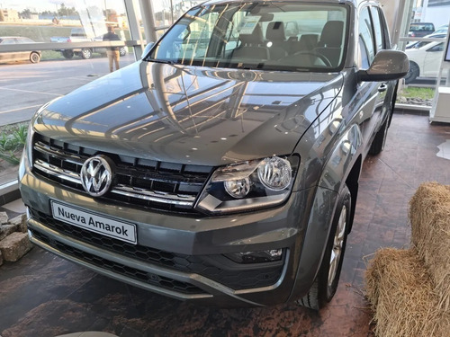 Imagen 2 de 25 de Volkswagen Amarok 2.0 Comfortline 4x2 180 Automatica At 2023