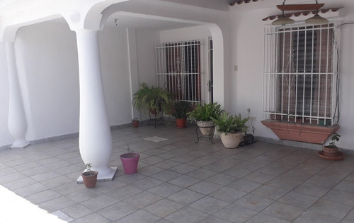Imagen 3 de 17 de Casa El Remanso, Urb Monteserino San Diego