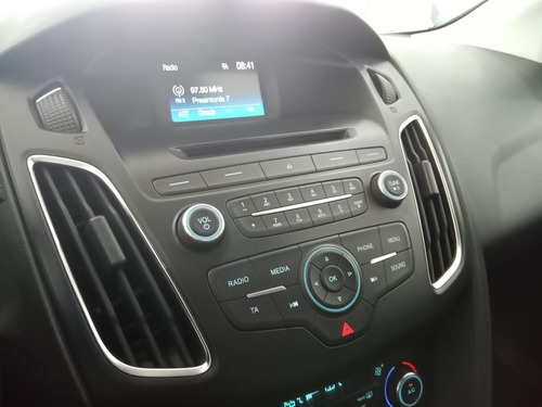 Imagen 12 de 25 de Ford Focus Se Mt