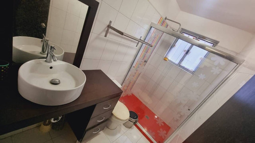 Apartamento En Venta En El Parral, Valencia 287518 Lz