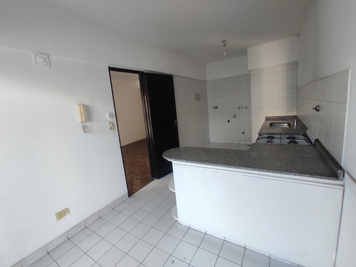 Imagen 5 de 16 de Departamento De 3 Ambientes En Venta - Mariano Acosta 117, Avellaneda