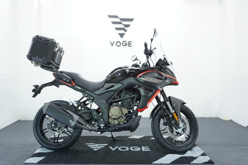 Imagen 3 de 25 de Voge 300 Ds Con Baul De Regalo Moto Touring 2023 0km