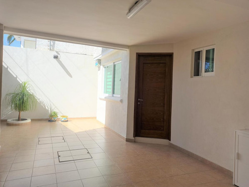 Imagen 5 de 30 de Casa En Venta 3 Recamarás Con Baño Cada Una Colonia San Jerónimo León Gto.