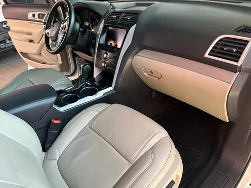 Ford Explorer 4.0 Limited V6 Sync 4x2 Mt
