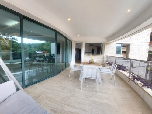 Lujoso Apartamento En Venta O Alquiler En Terrazas Del Country, Residencias Atlantis Guataparo Valencia. St