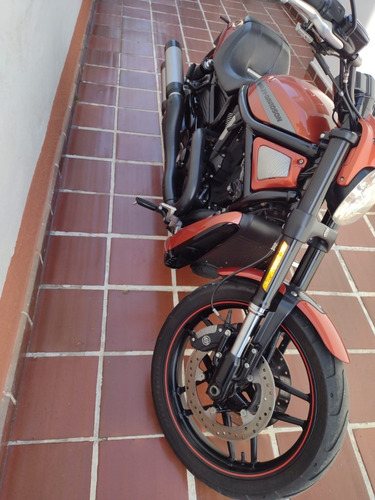 Imagem 5 de 7 de Harley Davidson V Rod