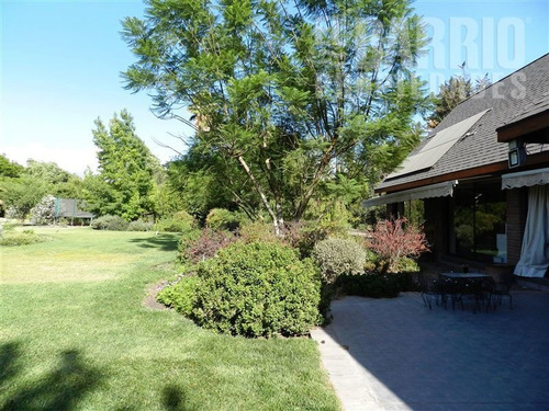 Imagen 2 de 30 de Casa En Venta De 3 Dormitorios En Colina