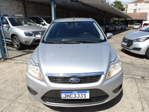 Imagem 2 de 15 de Ford Focus Sedan Automatico! Raridade! Sem Entrada!
