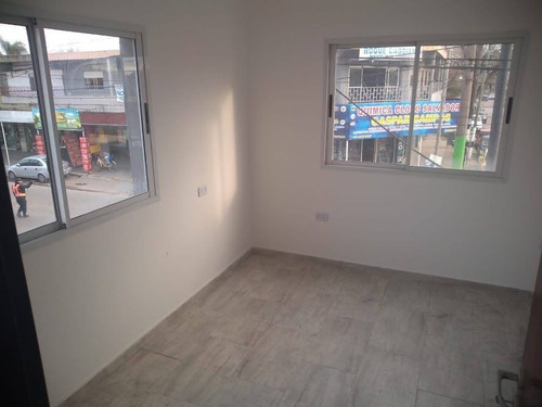 Imagen 10 de 15 de Departamento En Venta En José C Paz