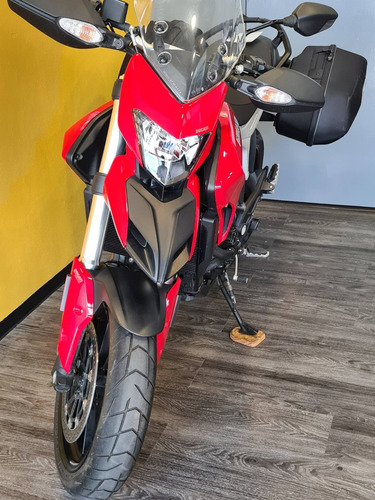 Imagen 1 de 10 de Ducati Hyperstrada