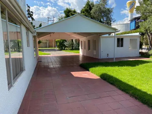 Casaquinta Con Apartaestudio 1500mtrs